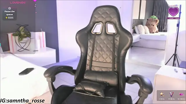 Snapshot of Leyli_Doll chatting on November 6, 8:43 pm Leyli Doll online show from November 6, 8:43 pm