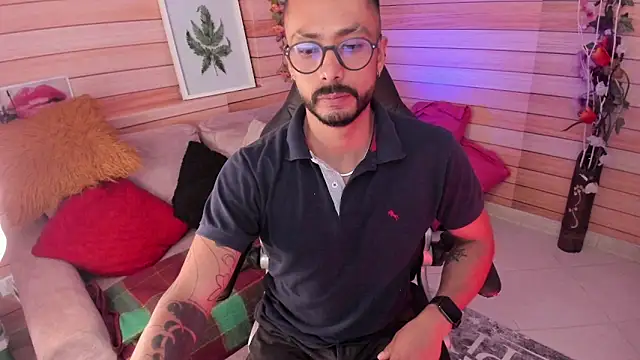 Snapshot of Tom_cooper_ chatting on March 12, 1:08 pm Tom cooper online show from March 12, 1:08 pm