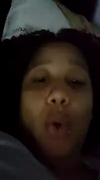 Snapshot of zandra_kiman chatting on February 8, 5:40 am zandra kiman online show from February 8, 5:40 am