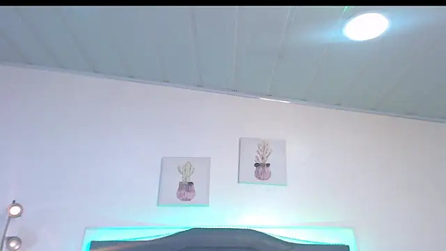 candy lux  online show from November 24, 7:35 pm