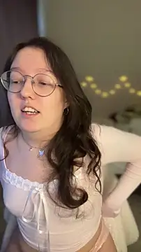 emigooflordXD online show from March 15, 1:28 pm