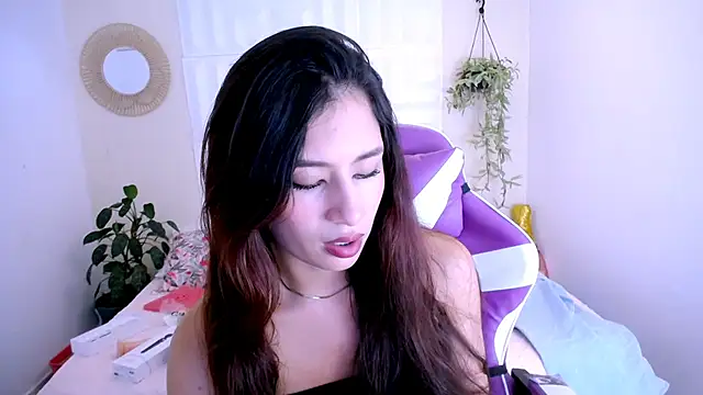 Snapshot of nataly_red chatting on June 25, 7:51 pm nataly red online show from June 25, 7:51 pm