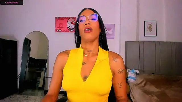 turabbitxx online show from August 4, 10:45 pm