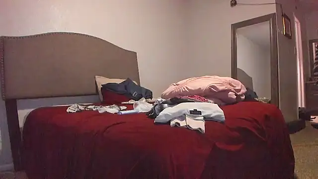 yiauana online show from February 11, 12:37 am