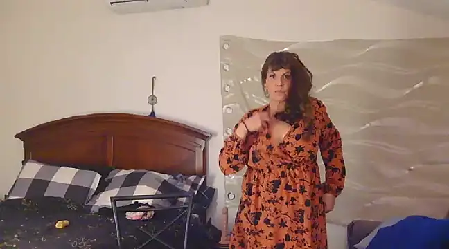 HeyyImHarlowe online show from December 17, 12:00 pm