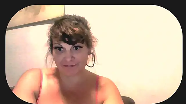 HeyyImHarlowe online show from October 2, 1:34 am