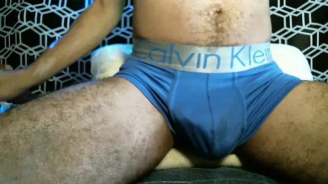 Sir-meltsclearrockzalot online show from March 23, 3:49 pm