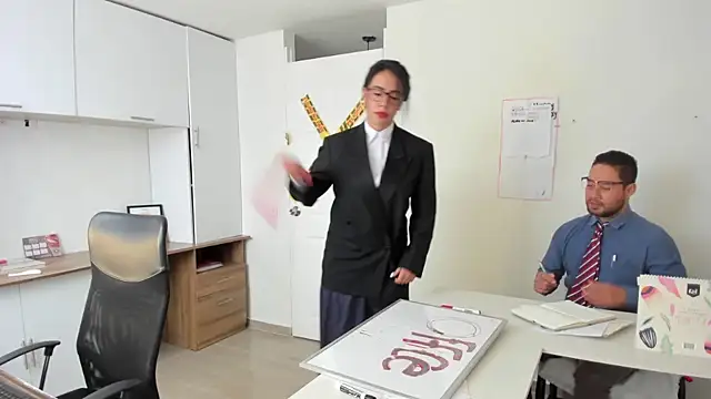 Snapshot of susana_monroy chatting on November 23, 6:52 pm susana monroy online show from November 23, 6:52 pm