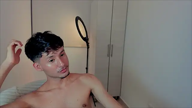 dimitri targaryen online show from December 3, 8:05 am