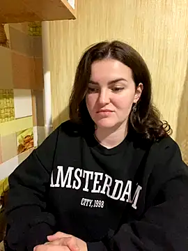 Snapshot of Karolina_llove chatting on December 1, 9:37 pm Karolina llove online show from December 1, 9:37 pm