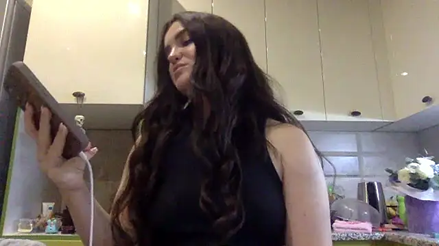 Snapshot of Karolina_llove chatting on October 8, 8:39 pm Karolina llove online show from October 8, 8:39 pm