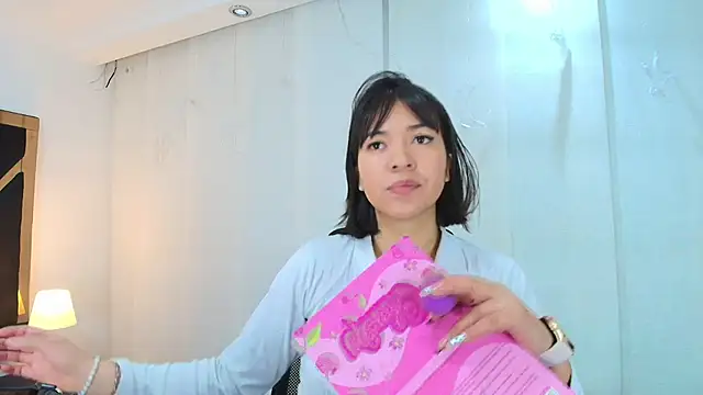 lina bedoya  online show from September 26, 11:36 am