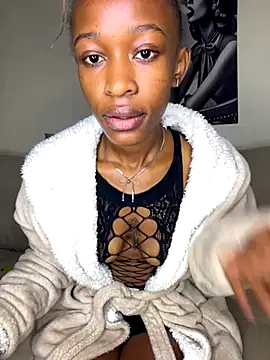 Snapshot of Shanniva chatting on November 9, 3:38 am Shanniva online show from November 9, 3:38 am