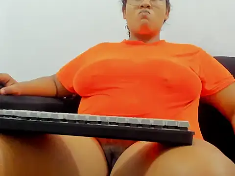 Kika teem online show from October 19, 6:52 pm