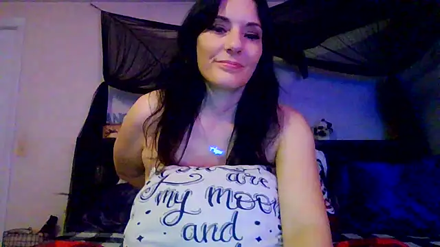 CrystalLakeXO online show from July 8, 7:46 am