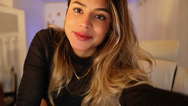 SaraParisi online show from December 6, 2:24 am