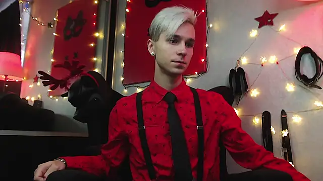 Snapshot of Joseph__Quinn chatting on December 25, 11:22 am Joseph Quinn online show from December 25, 11:22 am