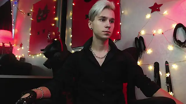 Snapshot of Joseph__Quinn chatting on December 26, 8:07 am Joseph Quinn online show from December 26, 8:07 am