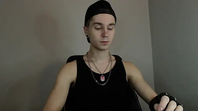 Snapshot of Joseph__Quinn chatting on January 11, 8:11 am Joseph Quinn online show from January 11, 8:11 am