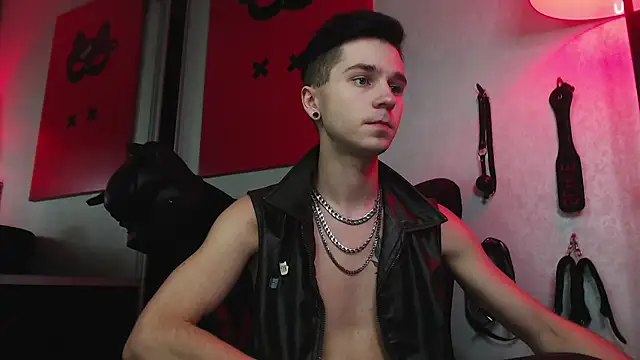 Snapshot of Joseph__Quinn chatting on January 18, 2:12 pm Joseph Quinn online show from January 18, 2:12 pm