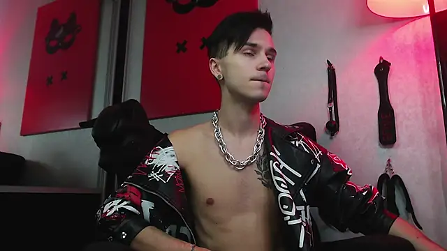 Snapshot of Joseph__Quinn chatting on January 20, 9:03 am Joseph Quinn online show from January 20, 9:03 am