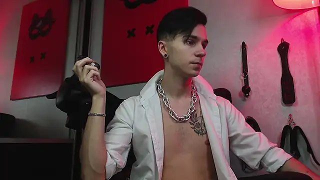 Snapshot of Joseph__Quinn chatting on January 29, 8:51 am Joseph Quinn online show from January 29, 8:51 am