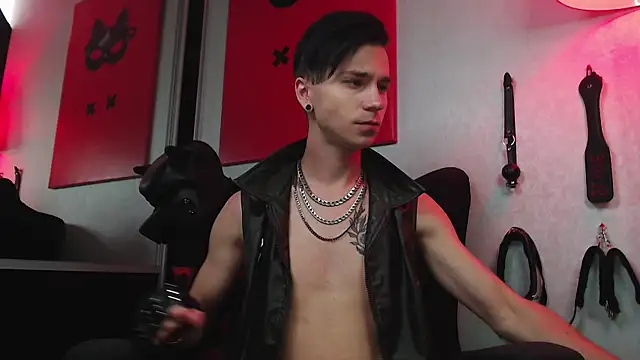 Snapshot of Joseph__Quinn chatting on February 21, 7:56 am Joseph Quinn online show from February 21, 7:56 am