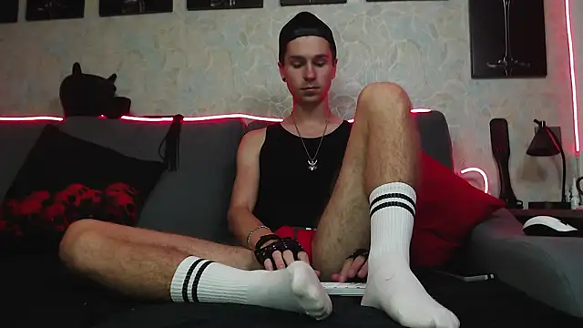 Snapshot of Joseph__Quinn chatting on March 4, 8:02 am Joseph Quinn online show from March 4, 8:02 am