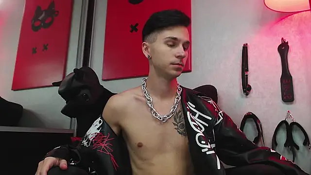 Snapshot of Joseph__Quinn chatting on March 15, 11:08 am Joseph Quinn online show from March 15, 11:08 am