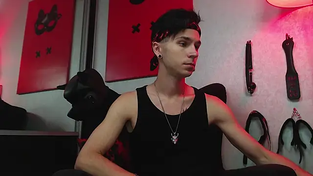 Snapshot of Joseph__Quinn chatting on March 20, 12:32 pm Joseph Quinn online show from March 20, 12:32 pm