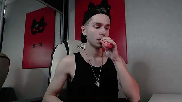 Snapshot of Joseph__Quinn chatting on September 20, 12:50 pm Joseph Quinn online show from September 20, 12:50 pm