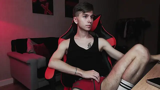 Snapshot of Joseph__Quinn chatting on October 20, 1:22 pm Joseph Quinn online show from October 20, 1:22 pm