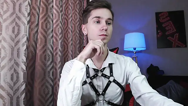 Snapshot of Joseph__Quinn chatting on November 7, 5:29 am Joseph Quinn online show from November 7, 5:29 am