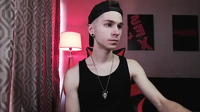 Snapshot of Joseph__Quinn chatting on November 11, 7:08 am Joseph Quinn online show from November 11, 7:08 am