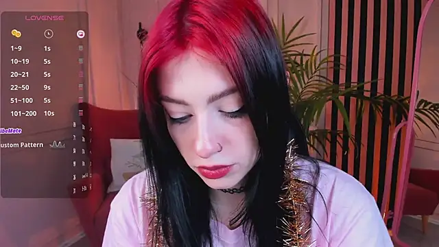 arielabradberry online show from December 22, 10:38 am