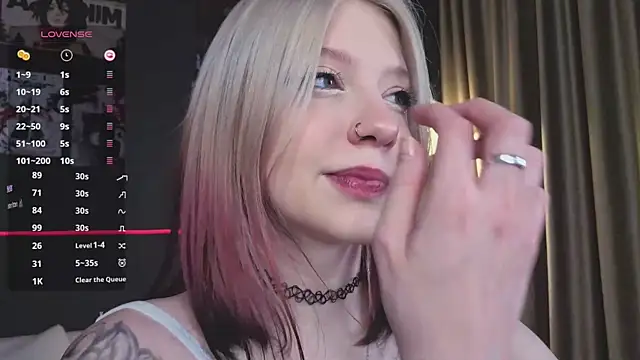 arielabradberry online show from March 16, 10:52 am