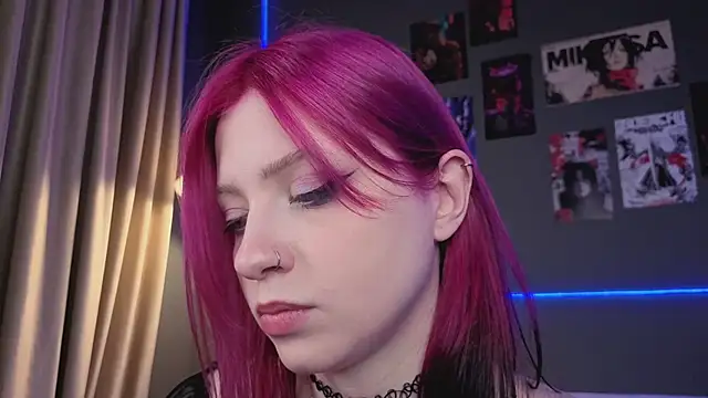 arielabradberry online show from April 5, 2:03 pm