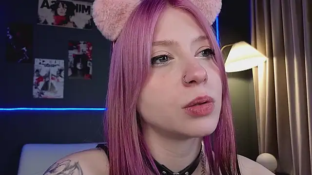 Snapshot of arielabradberry chatting on April 25, 1:41 pm arielabradberry online show from April 25, 1:41 pm