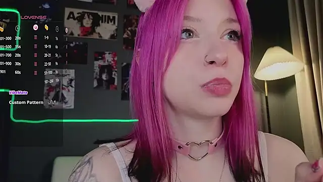 Snapshot of arielabradberry chatting on June 2, 2:08 pm arielabradberry online show from June 2, 2:08 pm