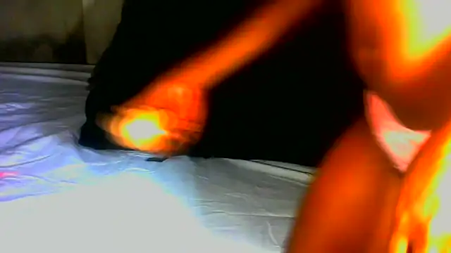 slendablack2023 online show from March 5, 4:41 am