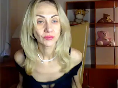 Snapshot of Tanya6547 chatting on December 5, 8:22 am Tanya6547 online show from December 5, 8:22 am