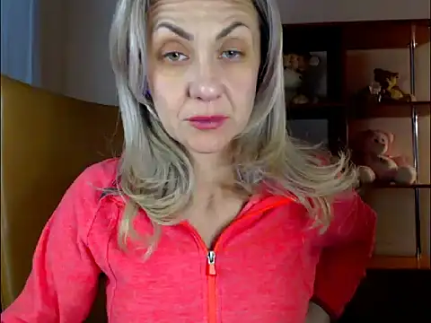 Snapshot of Tanya6547 chatting on February 28, 9:58 am Tanya6547 online show from February 28, 9:58 am