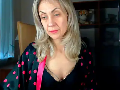 Snapshot of Tanya6547 chatting on March 4, 10:02 am Tanya6547 online show from March 4, 10:02 am