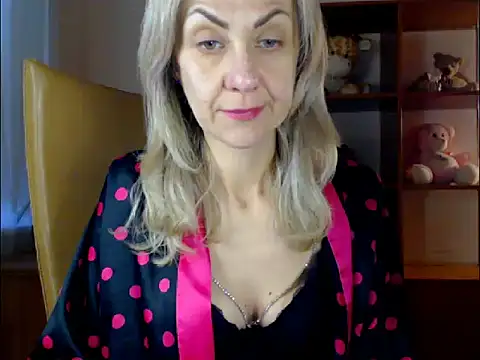 Snapshot of Tanya6547 chatting on March 5, 8:10 am Tanya6547 online show from March 5, 8:10 am