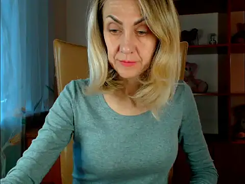 Snapshot of Tanya6547 chatting on October 26, 11:27 am Tanya6547 online show from October 26, 11:27 am