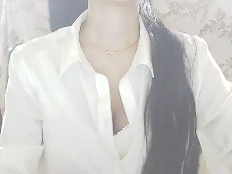Snapshot of emma_06@xh chatting on June 11, 8:45 am emma 06xh online show from June 11, 8:45 am