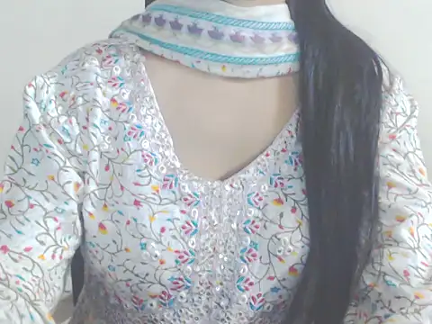 Snapshot of emma_06@xh chatting on June 12, 3:11 pm emma 06xh online show from June 12, 3:11 pm