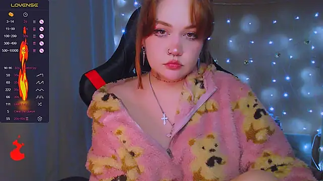 Snapshot of lala_loulou_land chatting on February 8, 10:02 pm lala loulou land online show from February 8, 10:02 pm