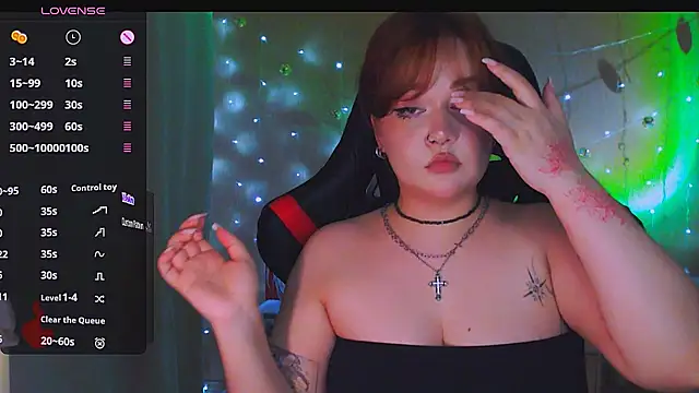 Snapshot of lala_loulou_land chatting on May 28, 1:30 pm lala loulou land online show from May 28, 1:30 pm