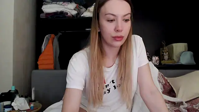 Snapshot of Scarlettford chatting on September 24, 1:25 pm Scarlettford online show from September 24, 1:25 pm